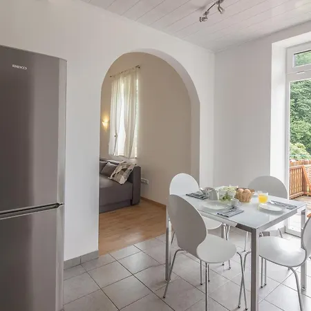 Apartment Opn *