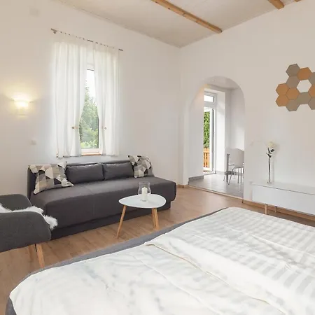 Apartment Opn *