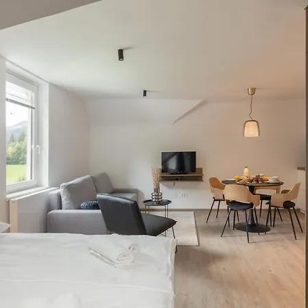 Apartment Opn